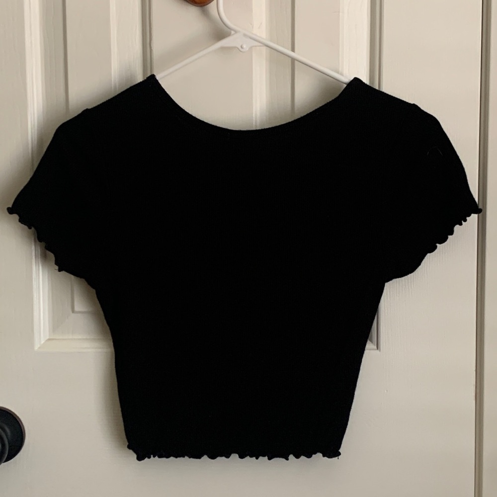 Bozzolo black cropped short sleeve shirt